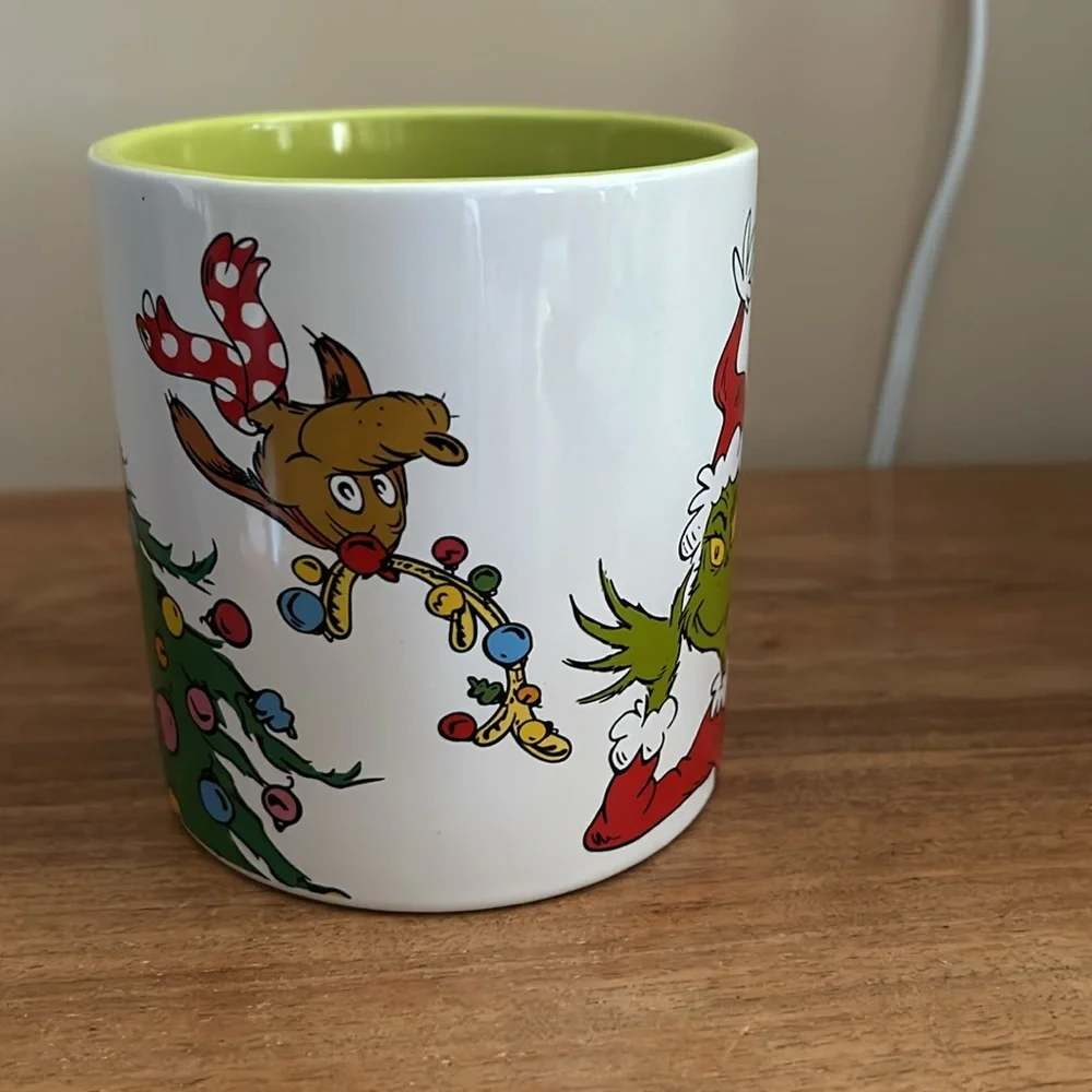 grinch celebrate holidays